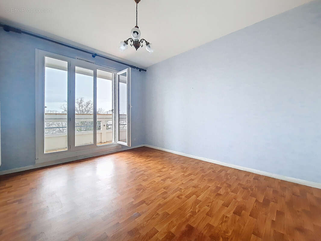 Appartement à VENISSIEUX