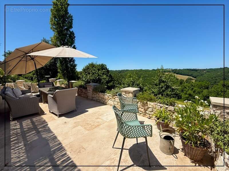 Maison de caractère + piscine + vue panoramique + dépendances – potentiel gîte – Tarn-et-Garonne (82) - photo 17