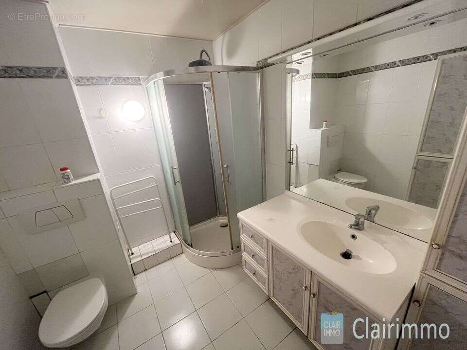 Appartement T5 à vendre - Piscine - Tennis -  Balcon - Cave - - Appartement à MARSEILLE-13E