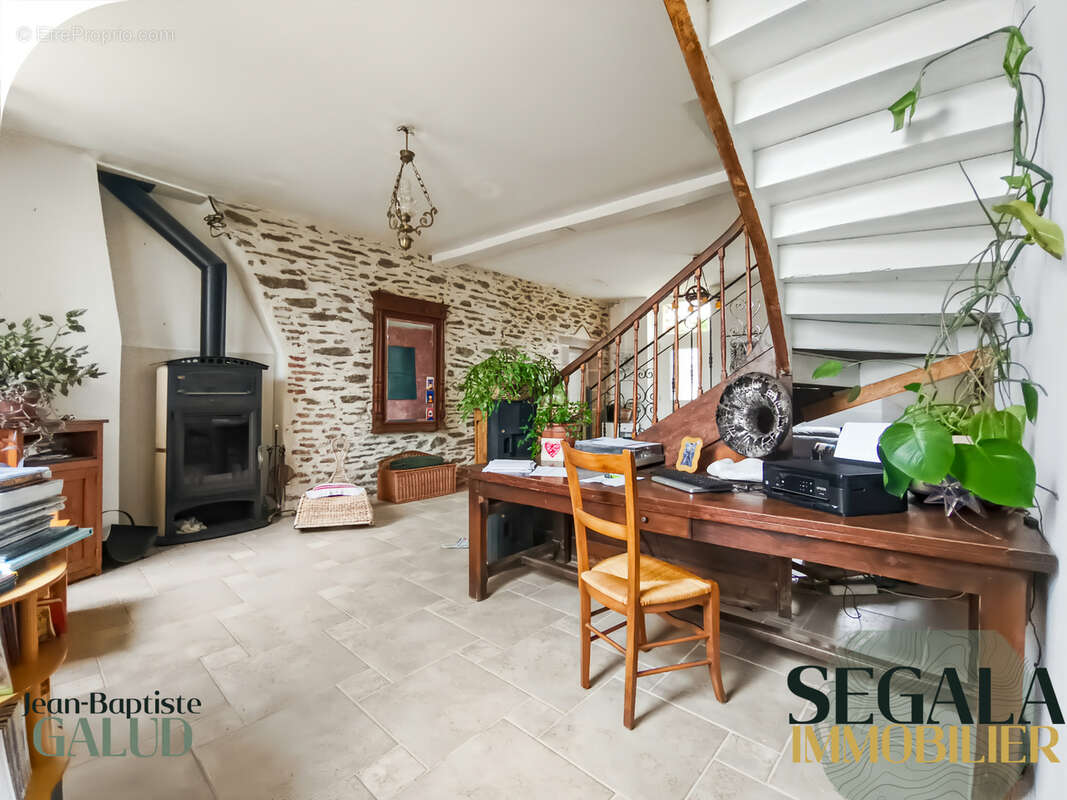 Maison à SAINTE-GEMME