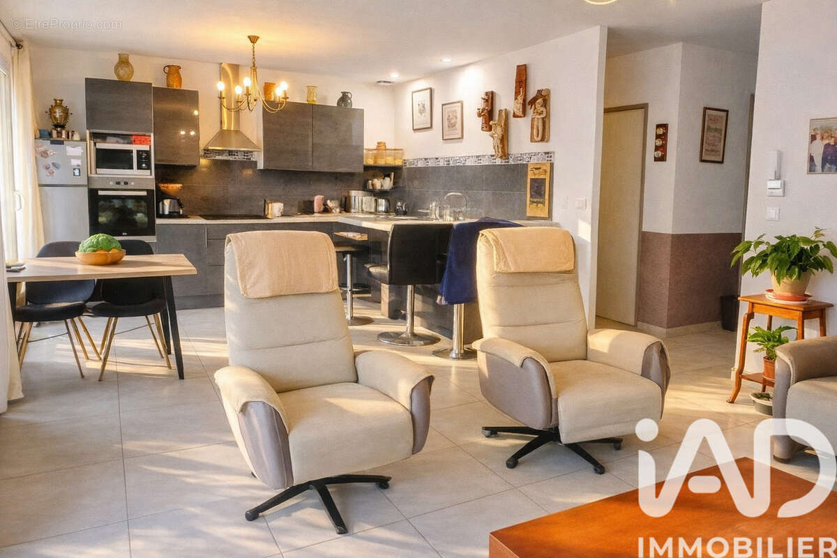 Photo 3 - Maison à CREISSAN