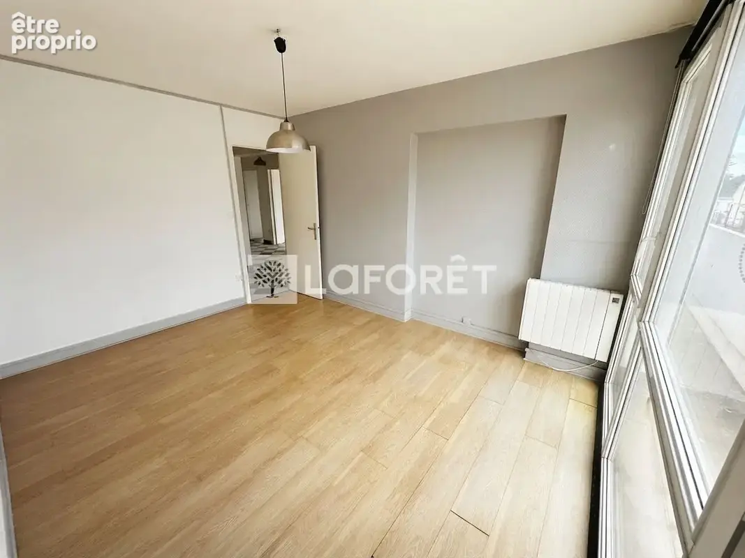 Unique à Douai ! Appt individuel 160 m² - 3 ch, grande terrasse, garage - photo 9