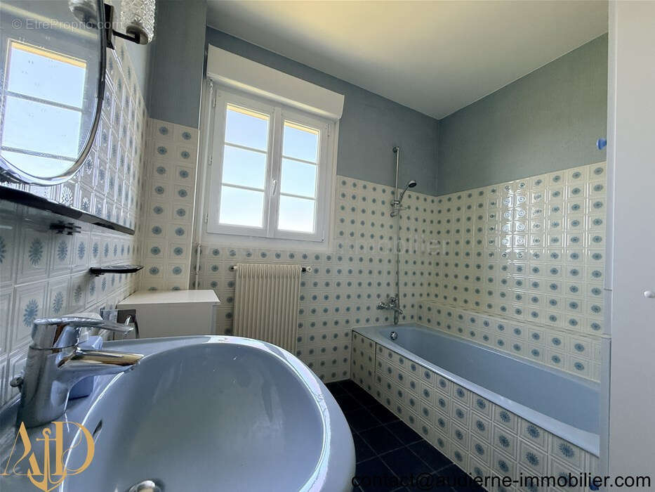 Maison à PLOUHINEC