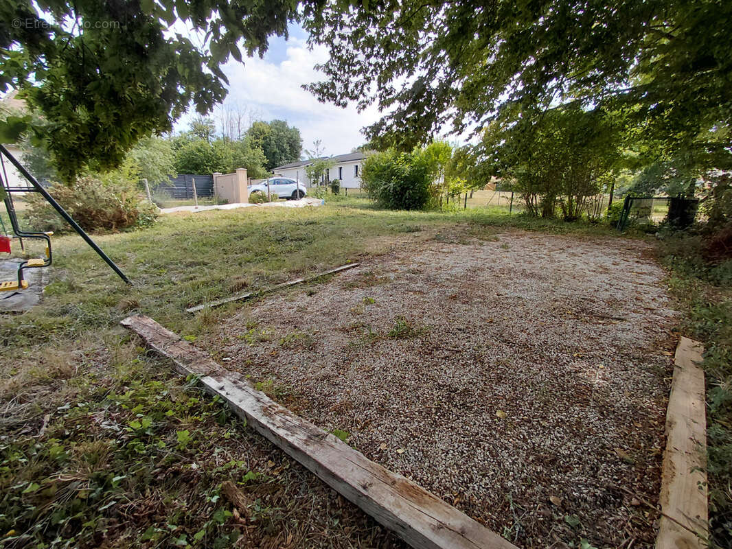 Maison récente de plain-pied avec Piscine et garage double - photo 15