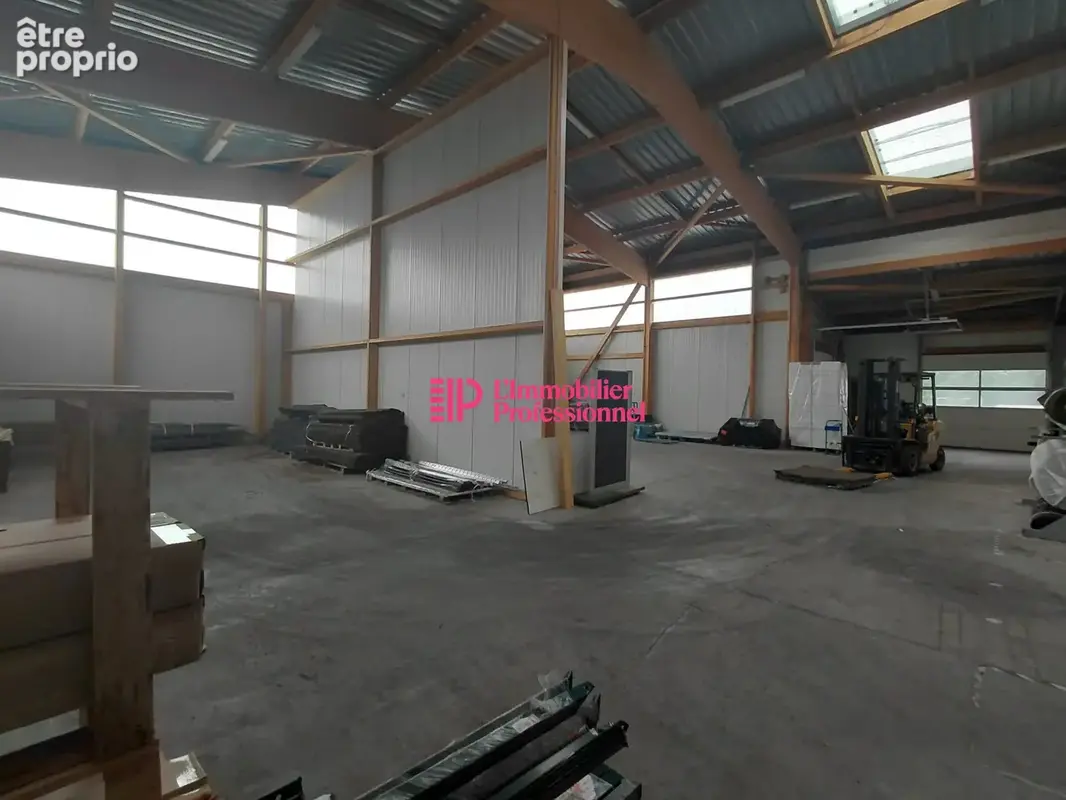 Commerce 570 m² à vendre à Quimper (29000) - photo 6