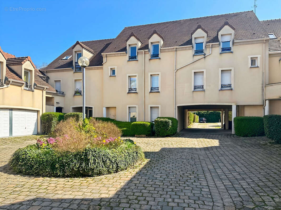 Appartement à LINAS