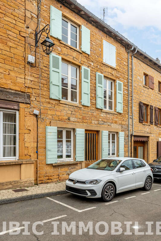 Maison à COGNY