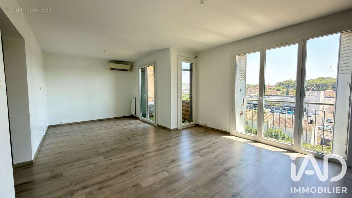 Appartement 67 m² à Salon-De-Provence  - photo 4
