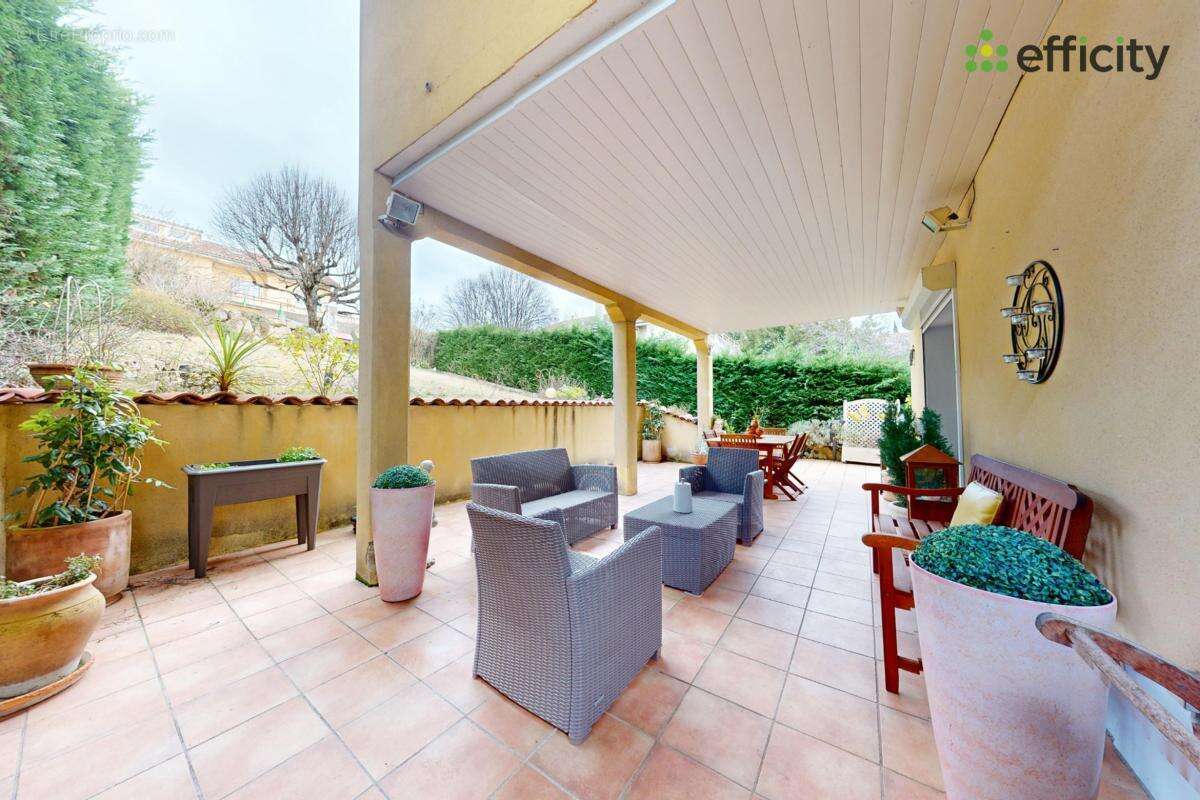 Maison à CALUIRE-ET-CUIRE