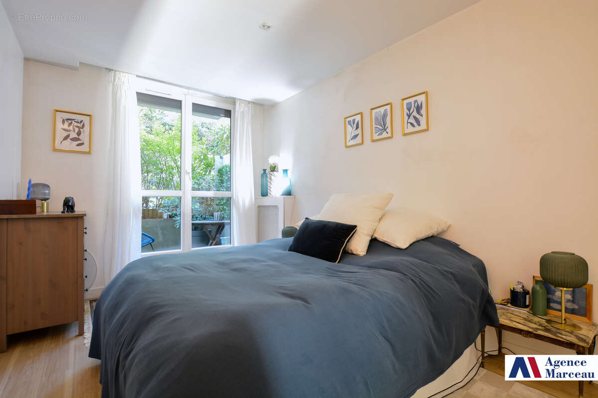 Appartement à COURBEVOIE