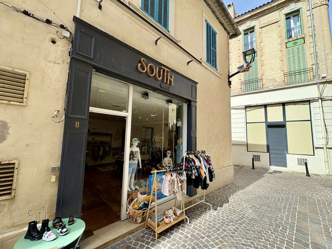 Commerce à SALON-DE-PROVENCE