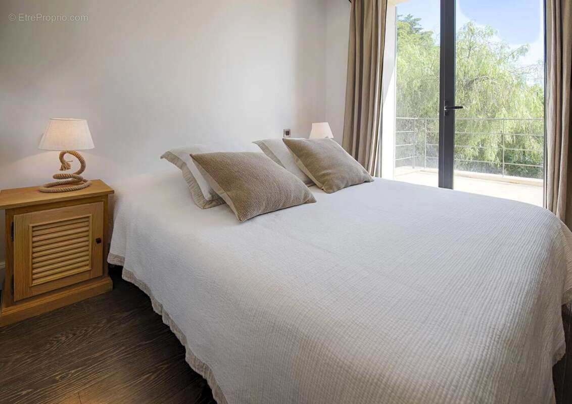 Maison à MOUGINS