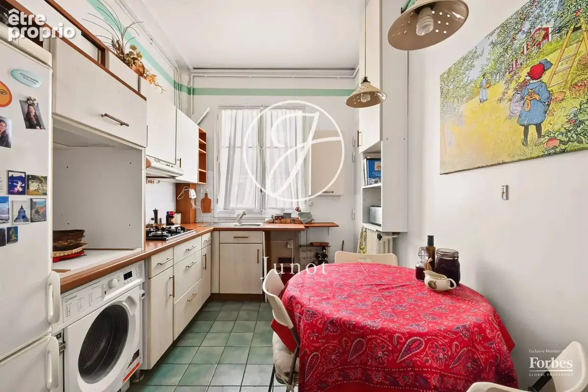 Paris 16e - PASSY / EUGÈNE MANUEL - Appartement - 5 pièces - 112,07m² Carrez - 2/3 chambres - photo 14