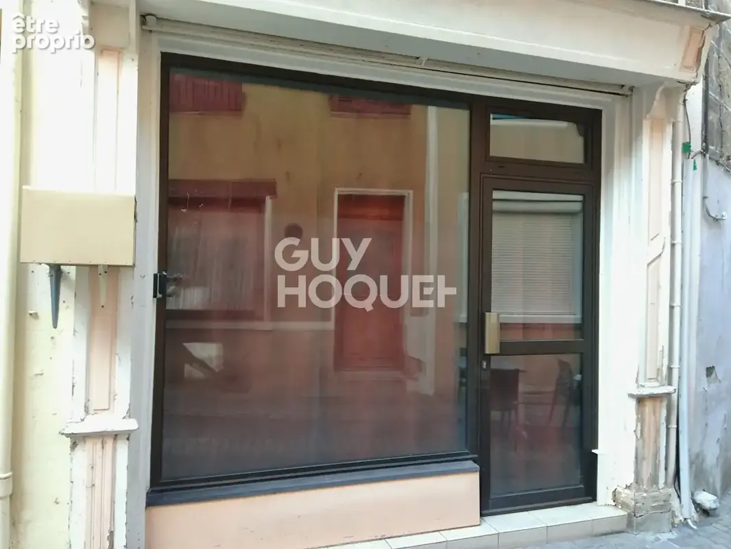Maison de ville avec cour et dépendances - photo 13