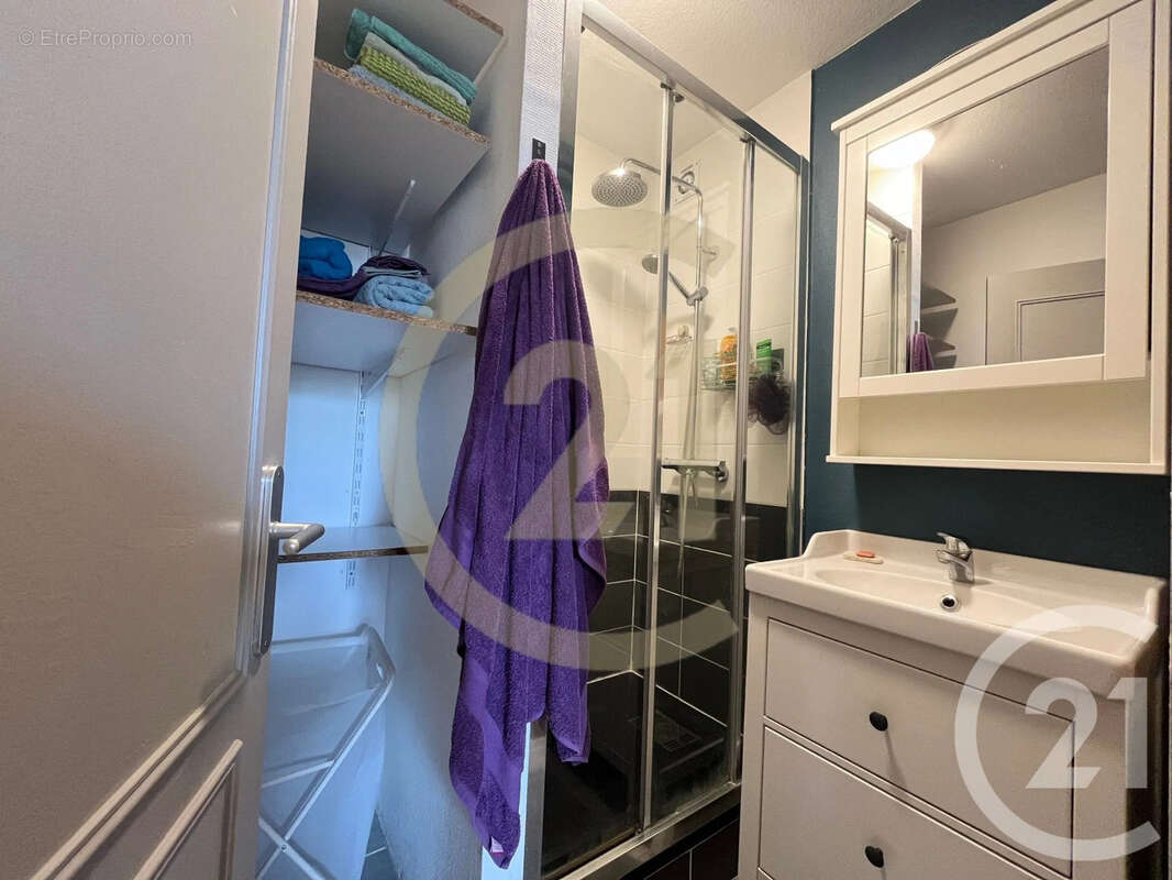 Appartement 93 m² à Venissieux  - photo 6