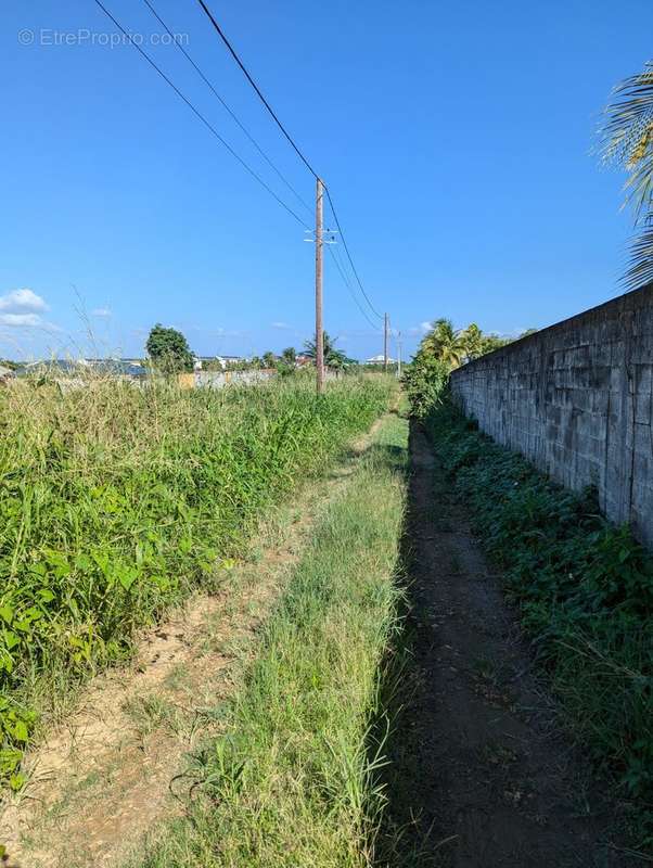 Maison à BAIE-MAHAULT