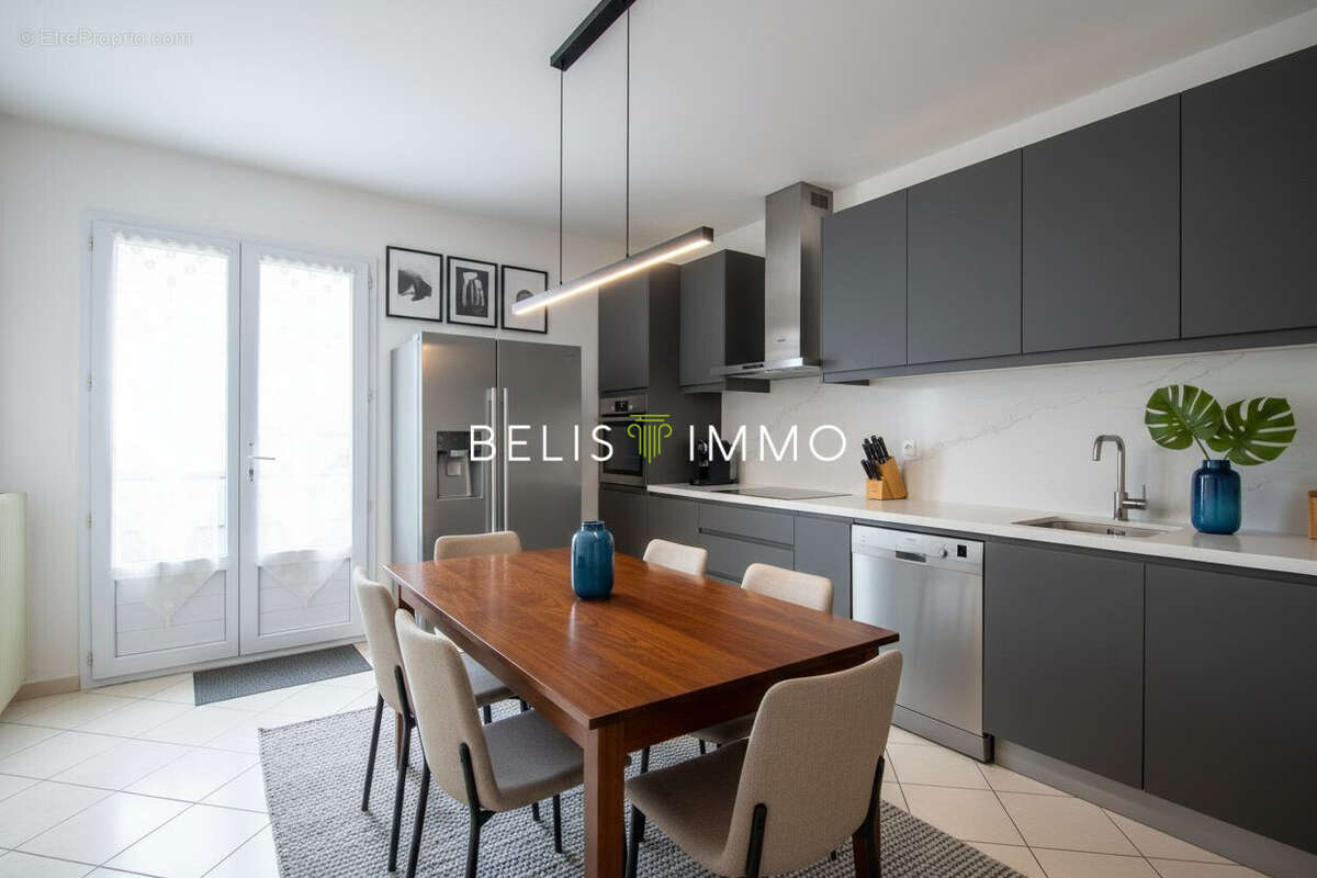 Maison à LA VILLE-AUX-DAMES