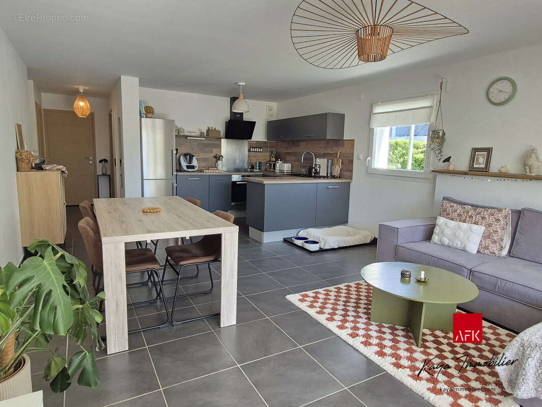 Appartement 73 m² à Poisy  - photo 2