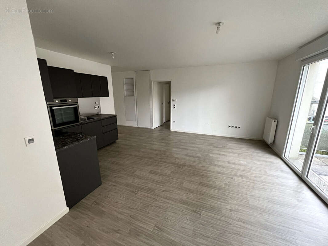 Appartement à HARDRICOURT
