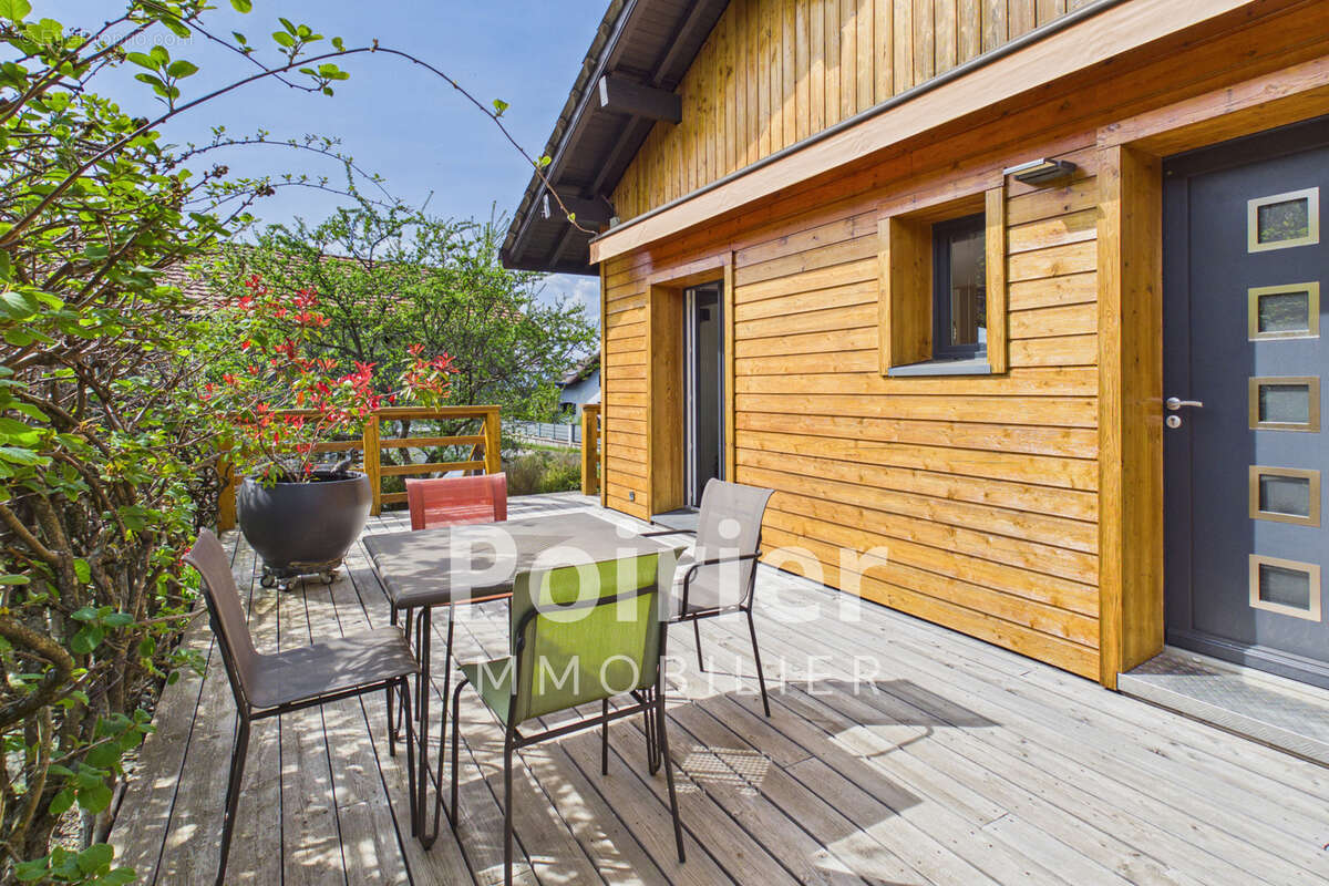 Maison à NEUVECELLE