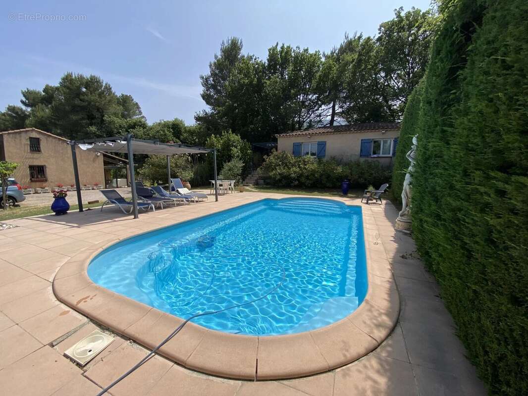 Maison à SAINT-MAXIMIN-LA-SAINTE-BAUME