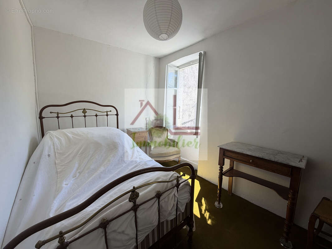 Maison de village de 170 m2 - photo 4