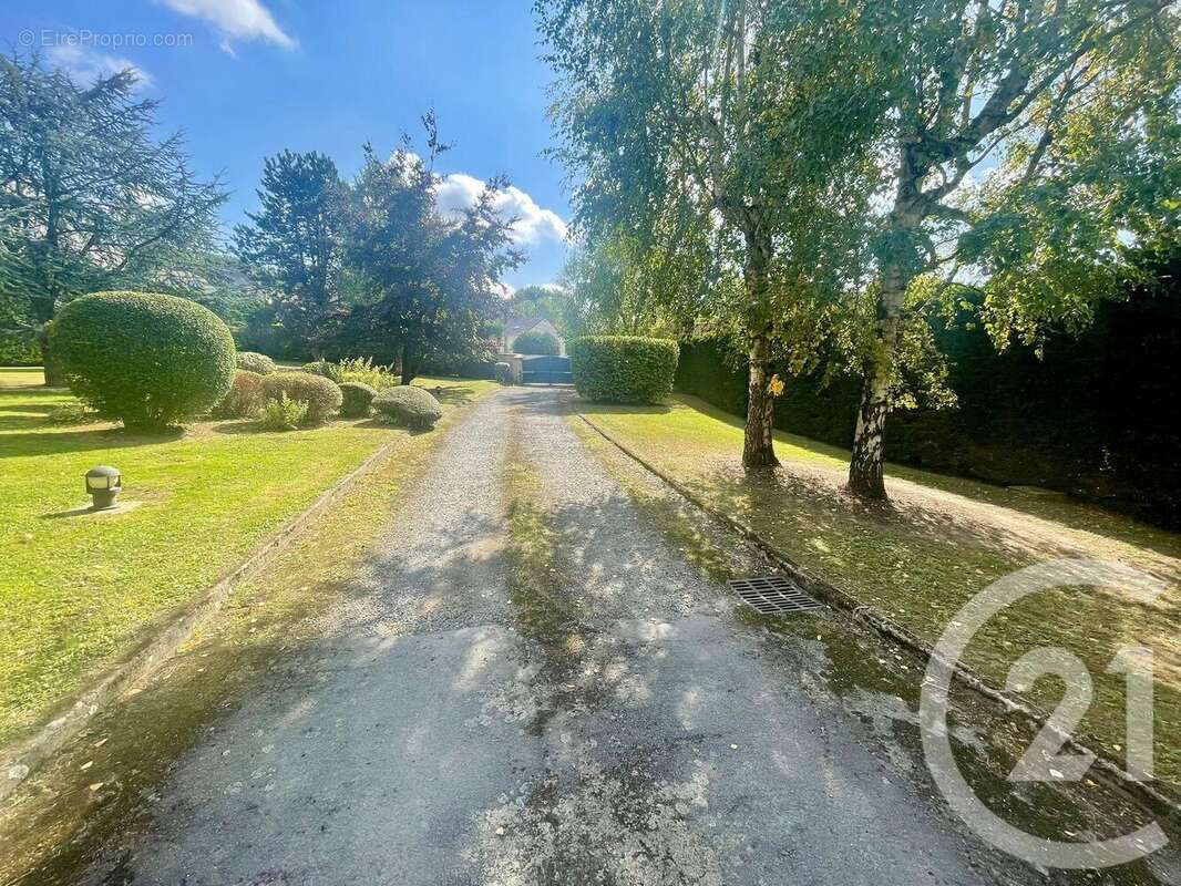 Maison à DAMMARTIN-EN-GOELE