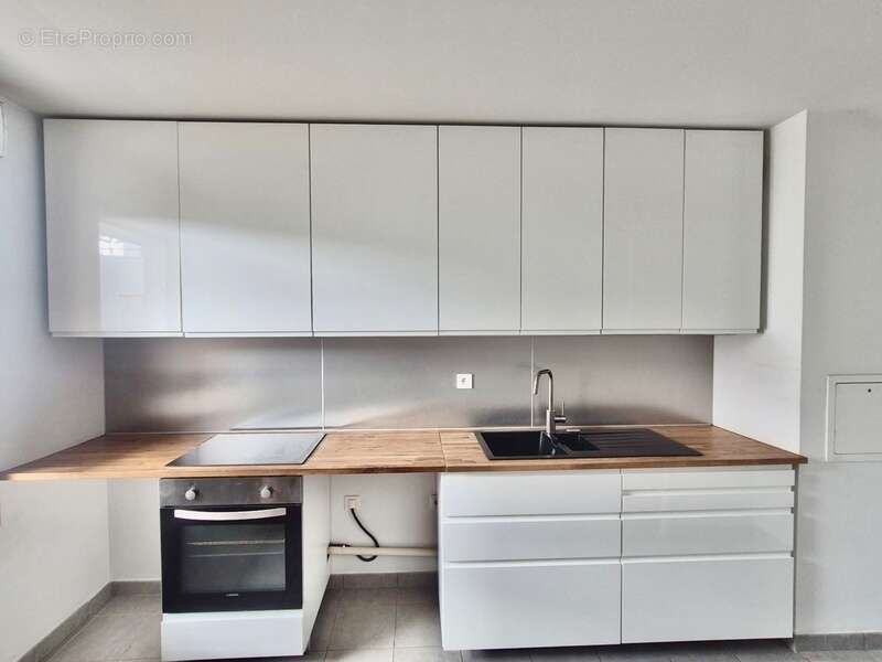 Appartement à L'ILE-SAINT-DENIS