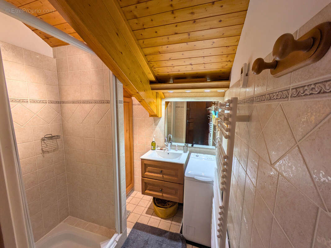 Appartement à SAINT-MICHEL-DE-CHAILLOL