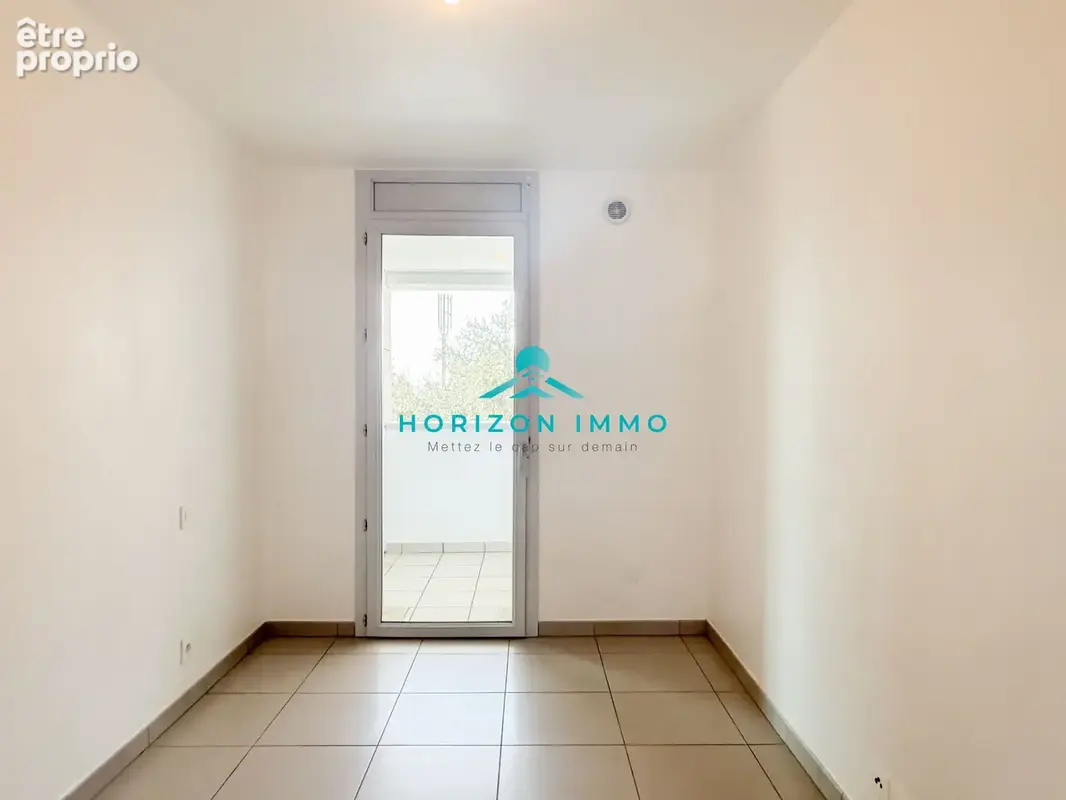 Appartement 3 pièces 65 m² à vendre à Saint-Laurent-Du-Var (06700) - photo 7