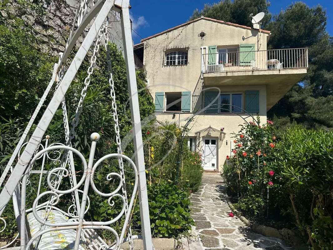 Maison à ROQUEBRUNE-CAP-MARTIN