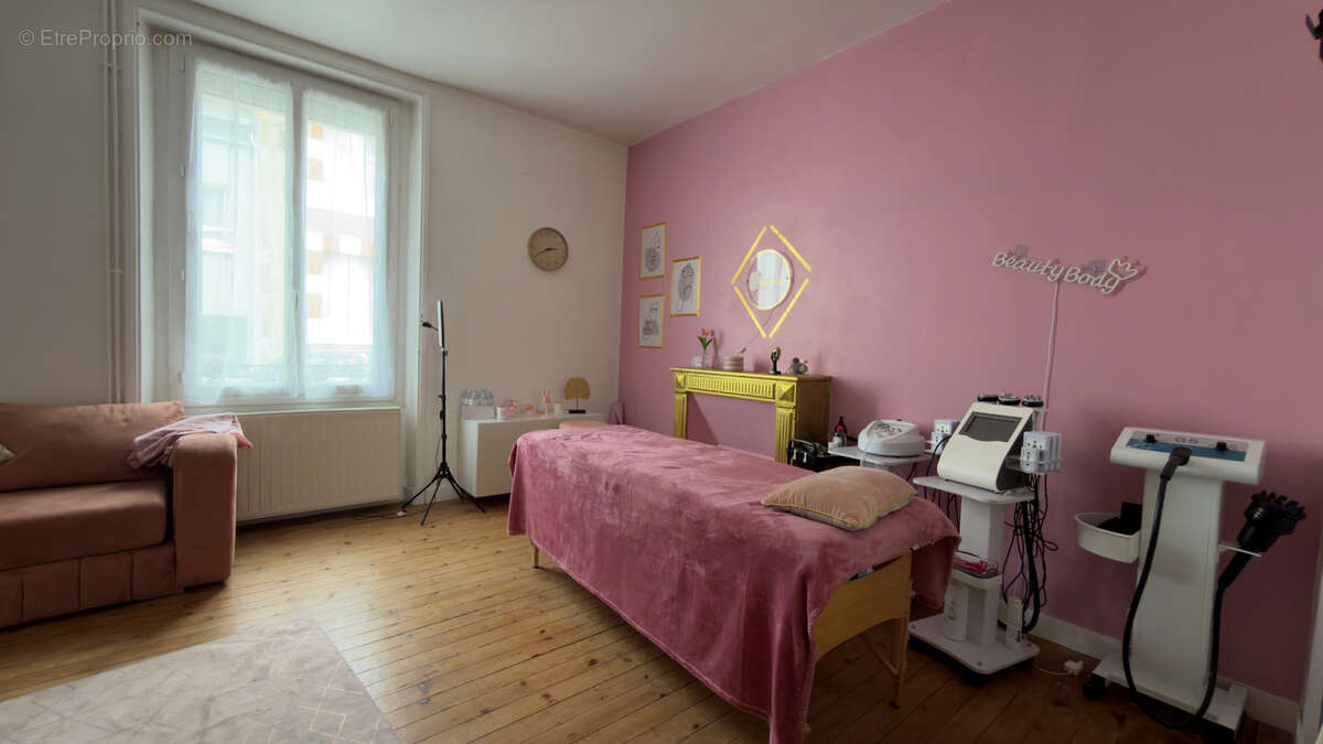 Maison située a deux pas du marché de St -Nazaire - photo 3