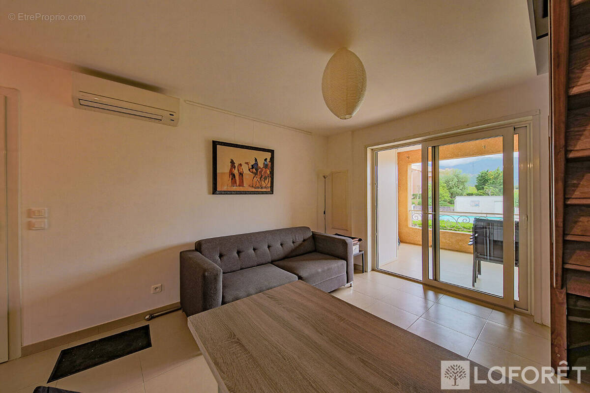 Appartement à OLETTA