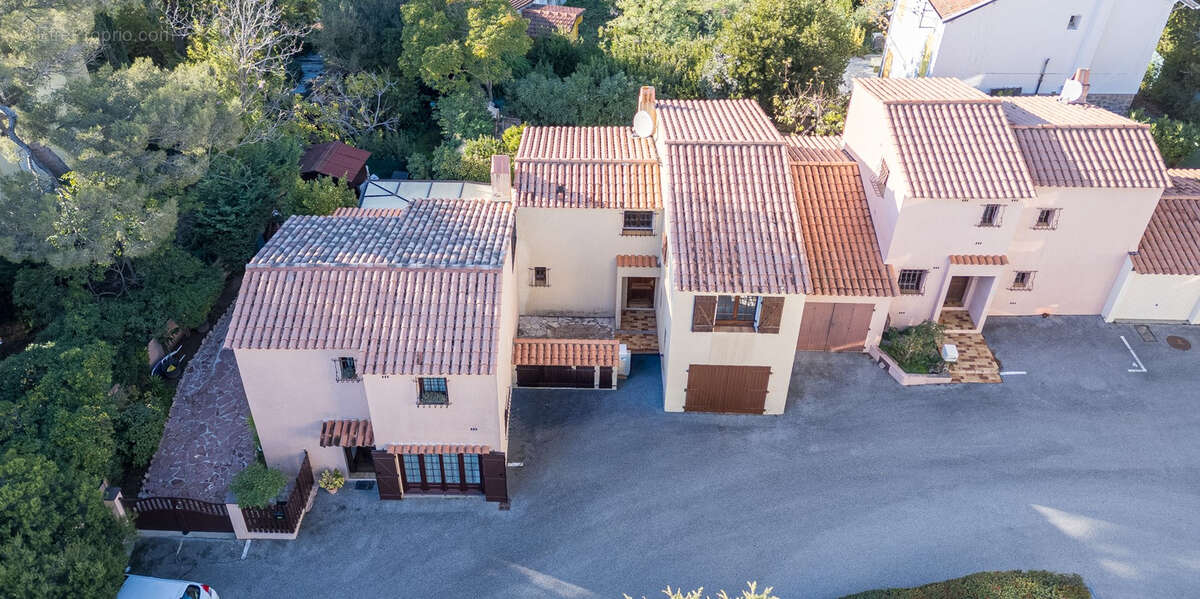 Maison à SAINT-RAPHAEL