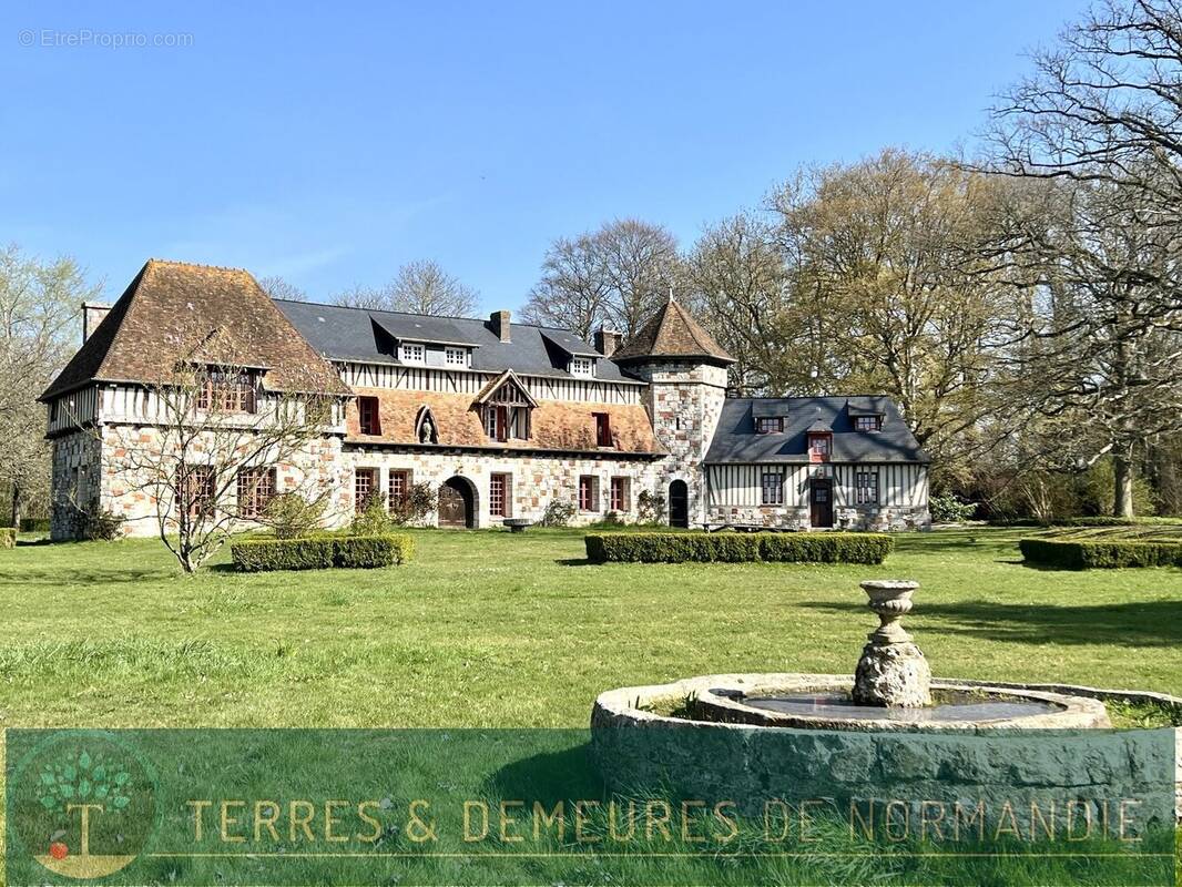 Maison à BOURG-ACHARD