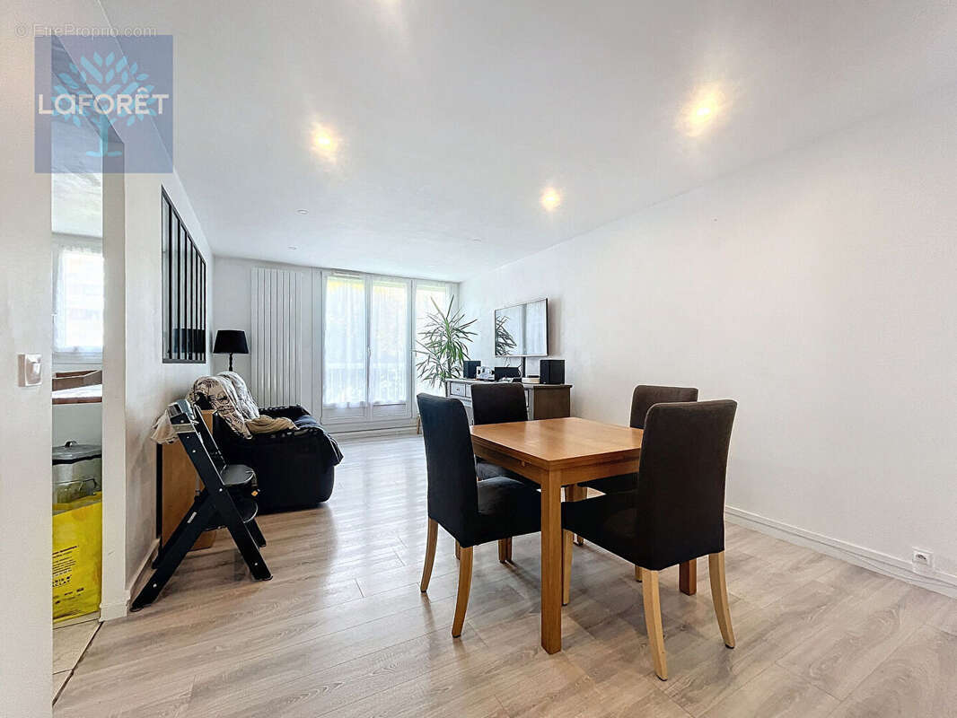 Appartement Chilly Mazarin 4 pièce(s) 80.01 m2 - photo 2