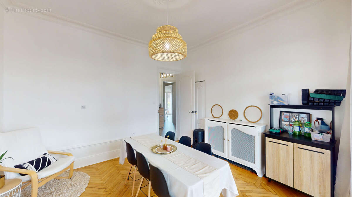 Appartement à FRAISSES