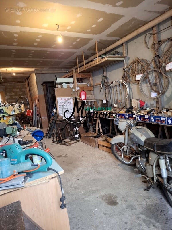 Maison à BESSINES-SUR-GARTEMPE