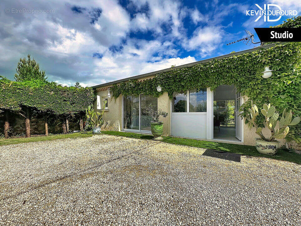 Maison à UCEL