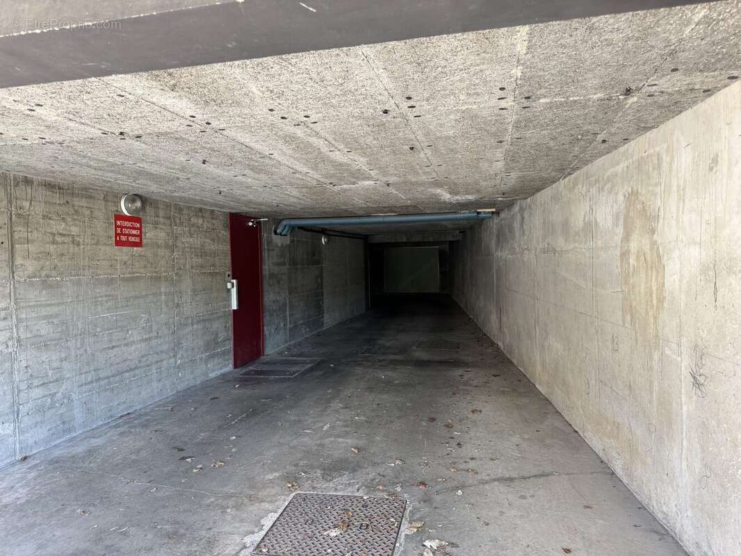 Parking à CHATELGUYON