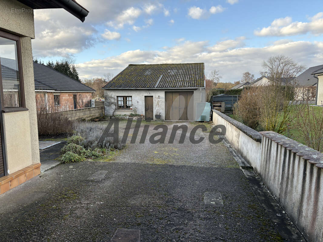 Maison à SAINT-SAUVEUR