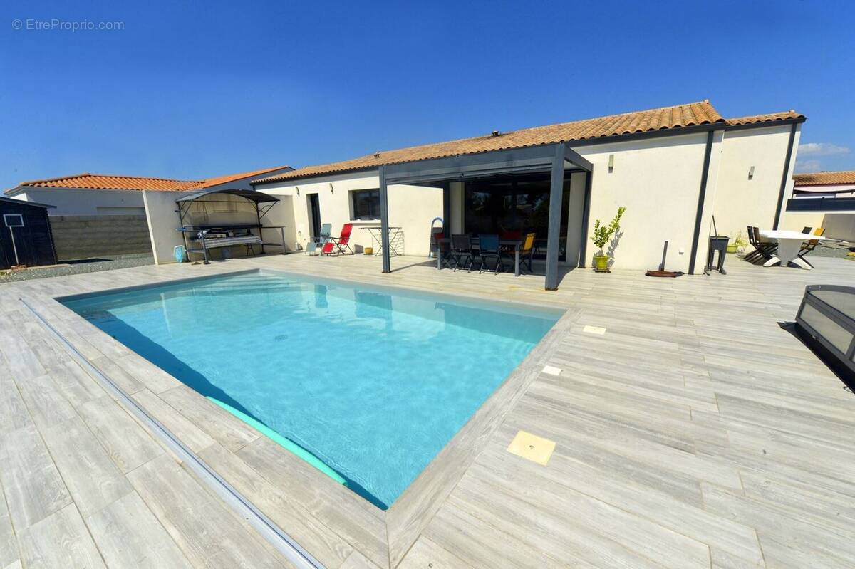 Maison 120 m² à Medis  - photo 1