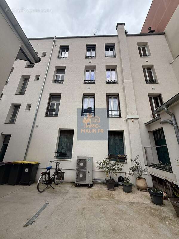 Facade intérieur - Appartement à GENTILLY