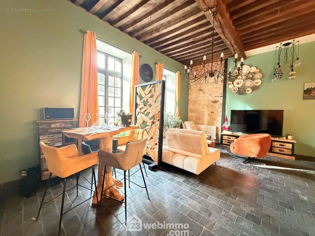 Toutes les fenêtres sont en double vitrage - Appartement à MARLE