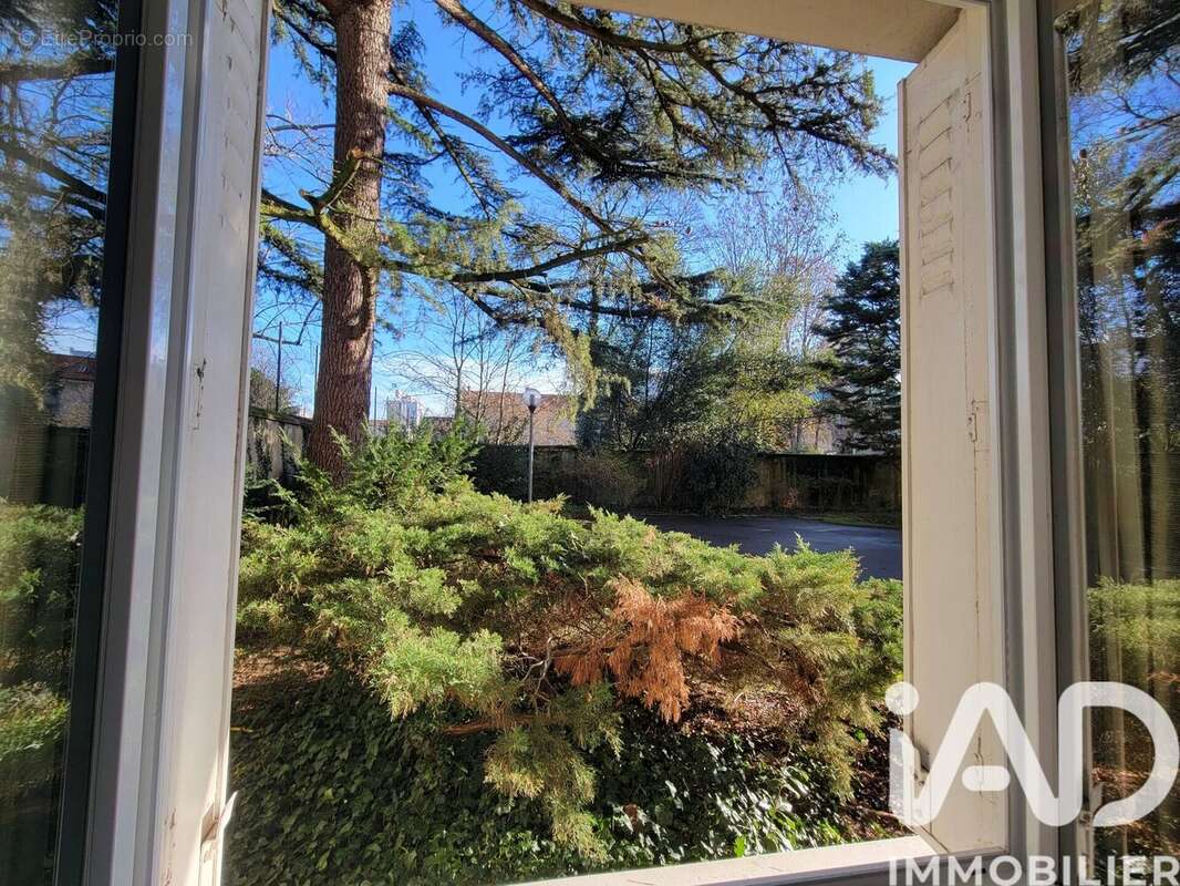 Photo 6 - Appartement à CHOISY-LE-ROI