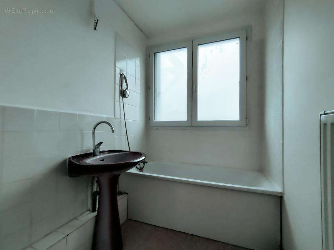 Appartement à LAMORLAYE