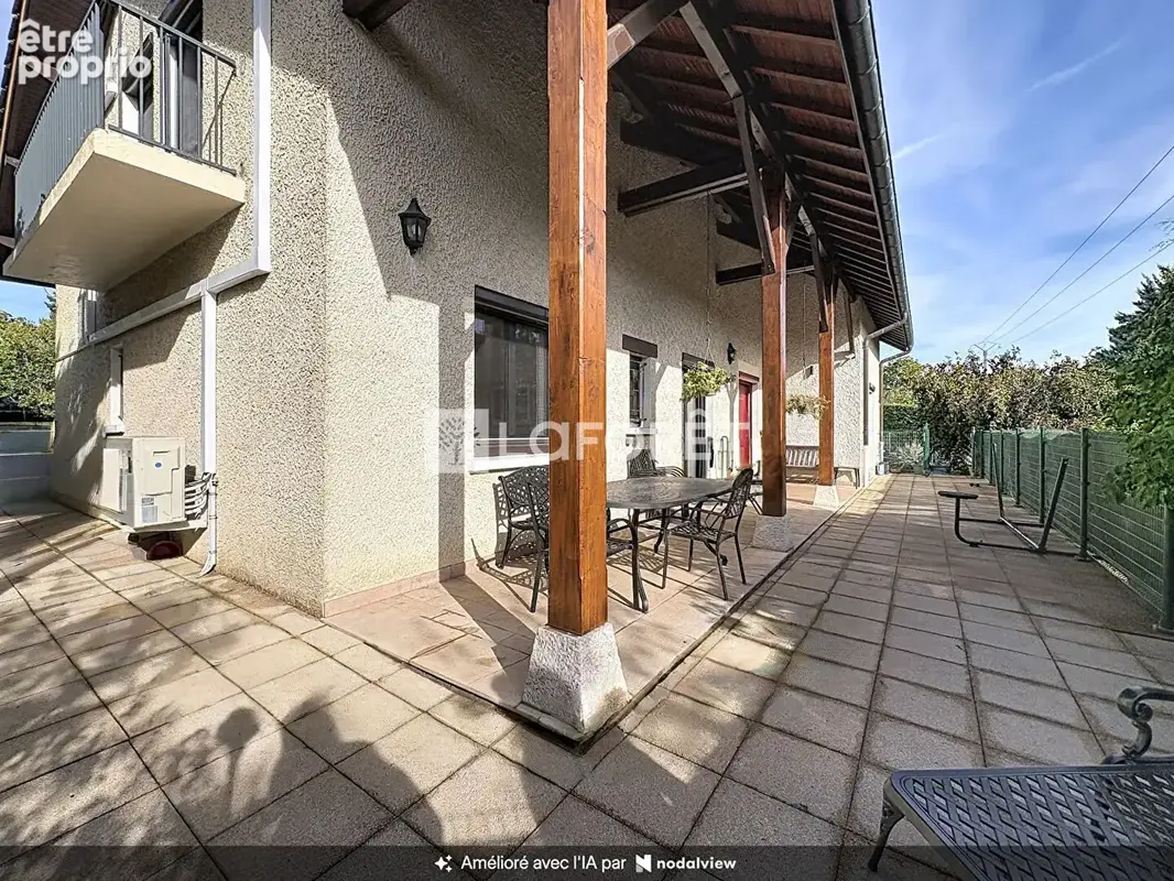 Photo Maison à Coligny au prix de 349 000€