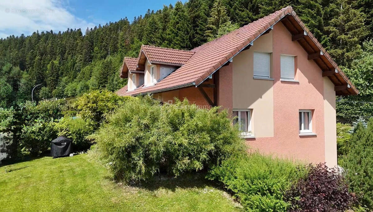 Maison à MORTEAU