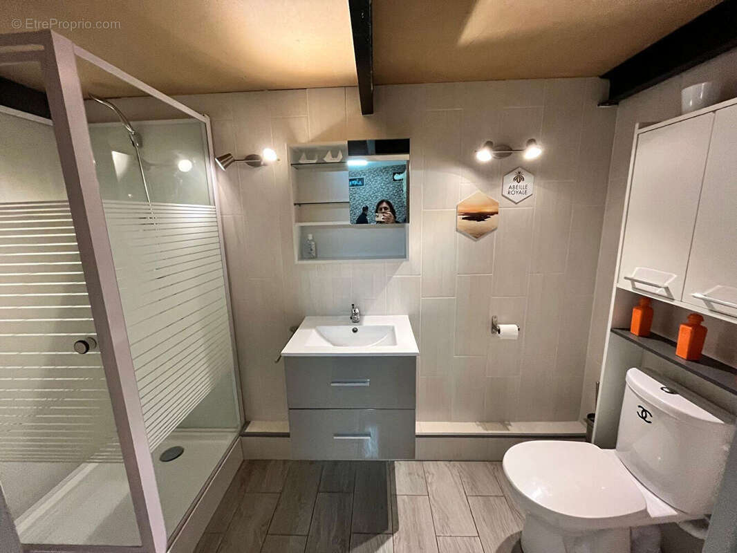 Local commercial Courbevoie 157 m2 - photo 8