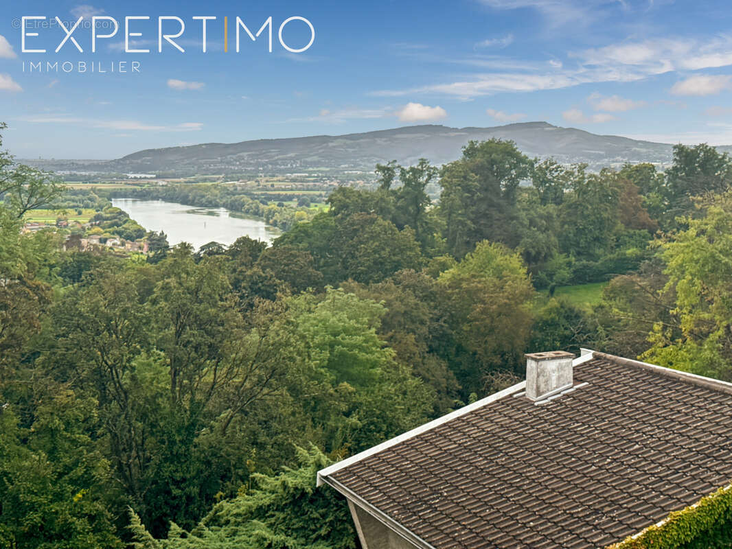 Bien atypique   ancien château d’eau entièrement réhabilité   vue panoramique à 360o   trevoux - photo 16